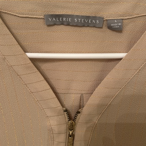 Valerie Steven’s Half Zip Top - Picture 2 of 3